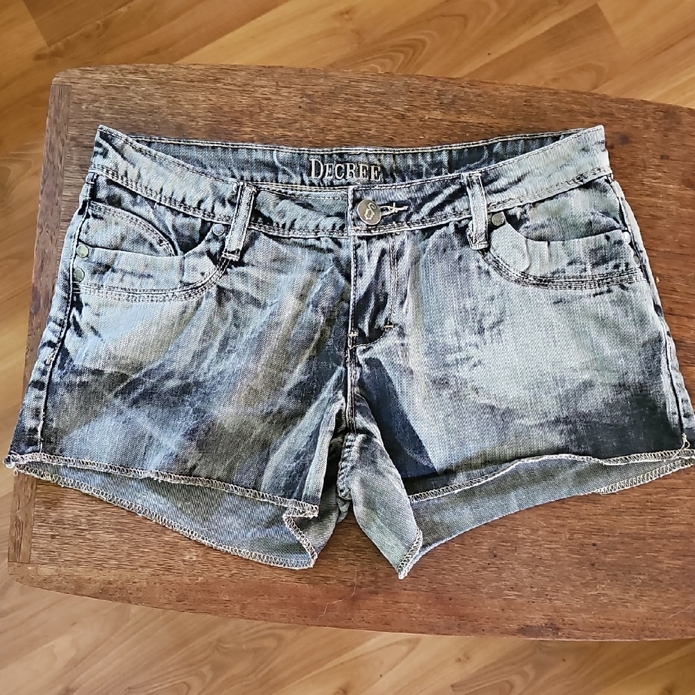 Decree Women's Faded Black Jean Shorts